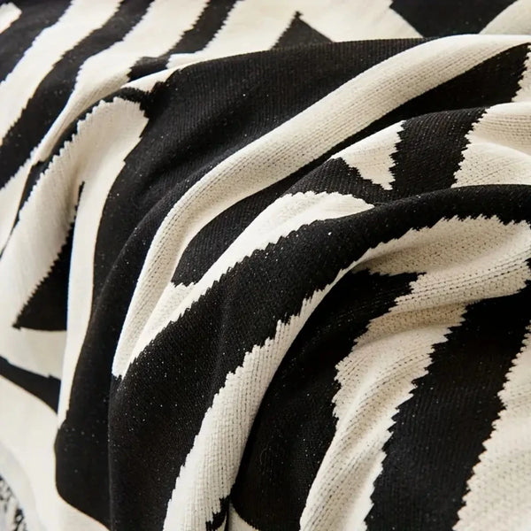 Chenille-Decke im Boho-Stil – Weiche Wohndecke mit Quasten (130×170 cm)