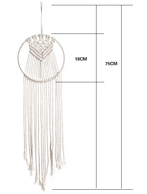 Schöner Traumfänger – Handgefertigte nordische Wanddekoration aus Baumwolle und Holz