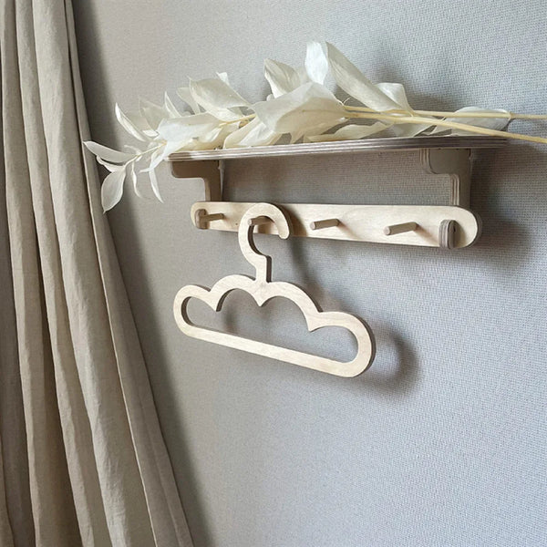 6 Stück Holz-Kleiderbügel in Wolkenform – Niedliche Aufbewahrung für Kinderzimmer & Babyzimmer