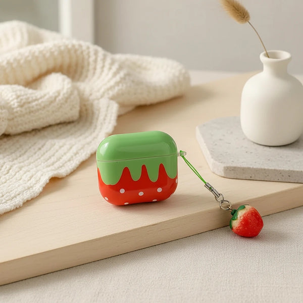 Niedliche Erdbeere Schutzhülle für AirPods – Weiße, gepunktete, rote Hülle, glänzend & stoßfest