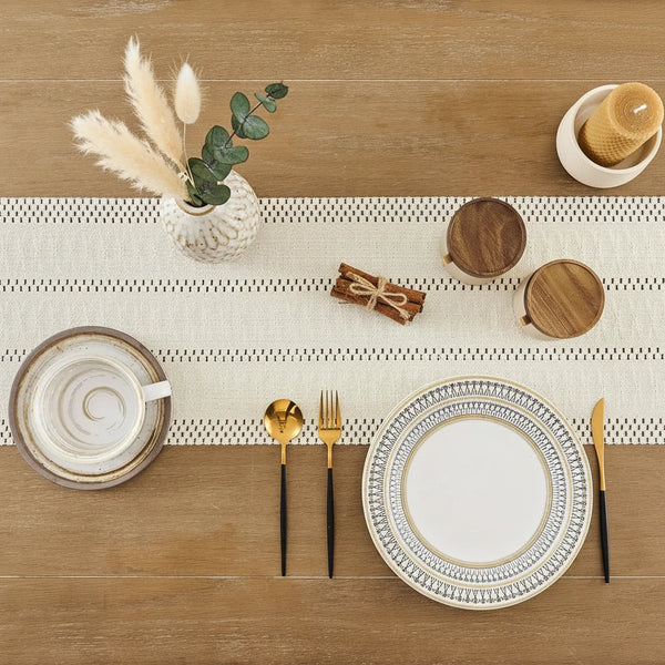 Tischläufer aus Makramee – Rustikale Eleganz mit Quasten