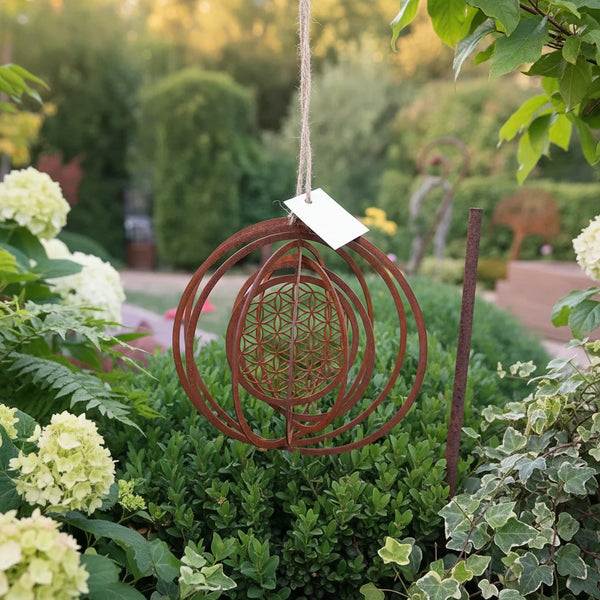 Outdoor Garten Windspiel – 3D Rotierender Kreis aus Rostmetall