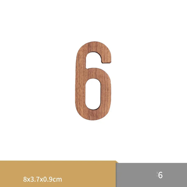 Dekorative Buchstaben aus Holz – Personalisierbare Deko für Wand & Regal