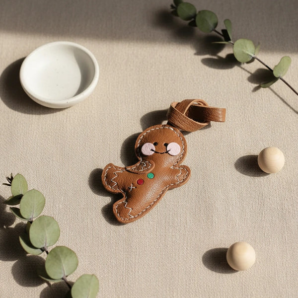 Lebkuchenmann Leder Anhänger - Handgemachter Charme für Taschen & Schlüssel