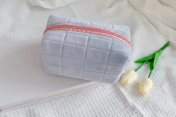 Große einfarbige Plüsch-Kosmetiktasche – Niedliche Fell-Make-up-Tasche für Frauen