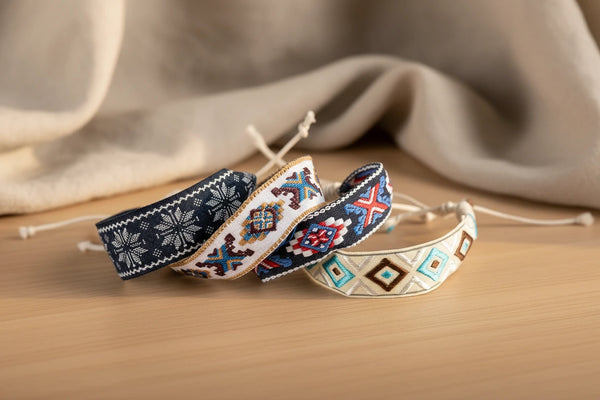 Geflochtenes Einstellbares Handmade Makramee Seilarmband – Gewebte Fadenarmbänder für Frauen,